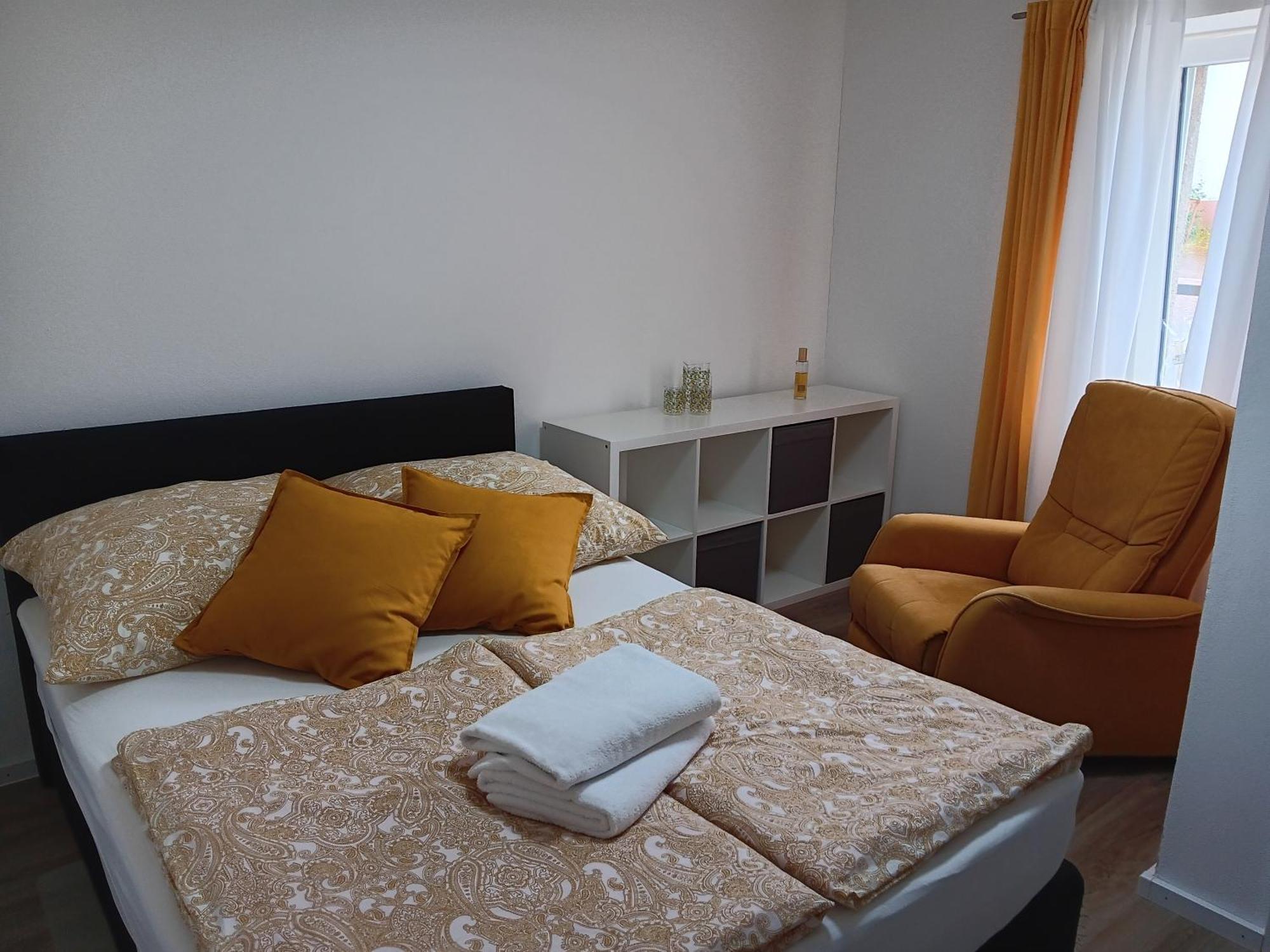 Ninas Gaestezimmer Hinterweiler Buitenkant foto